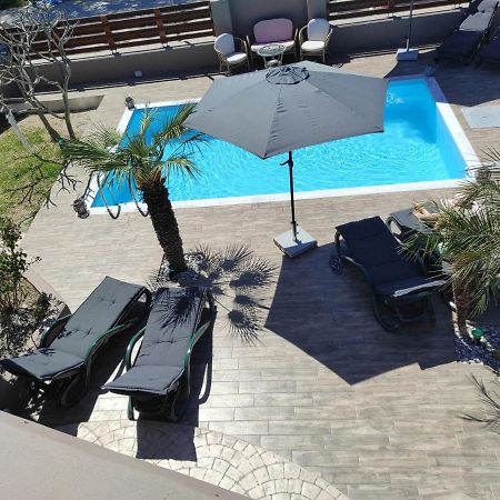Maia Luxury Pool Villa 阿凡投 外观 照片