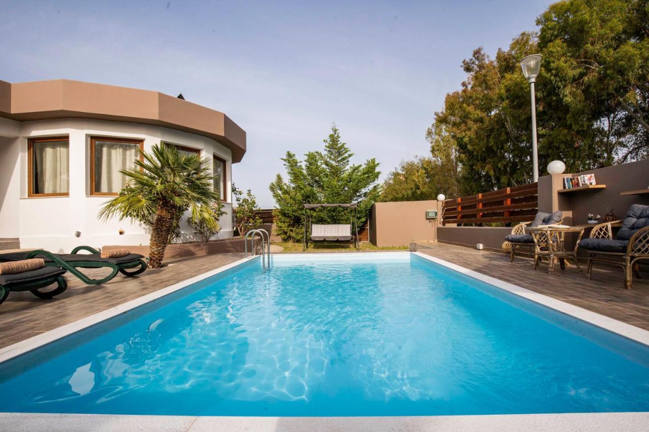 Maia Luxury Pool Villa 阿凡投 外观 照片