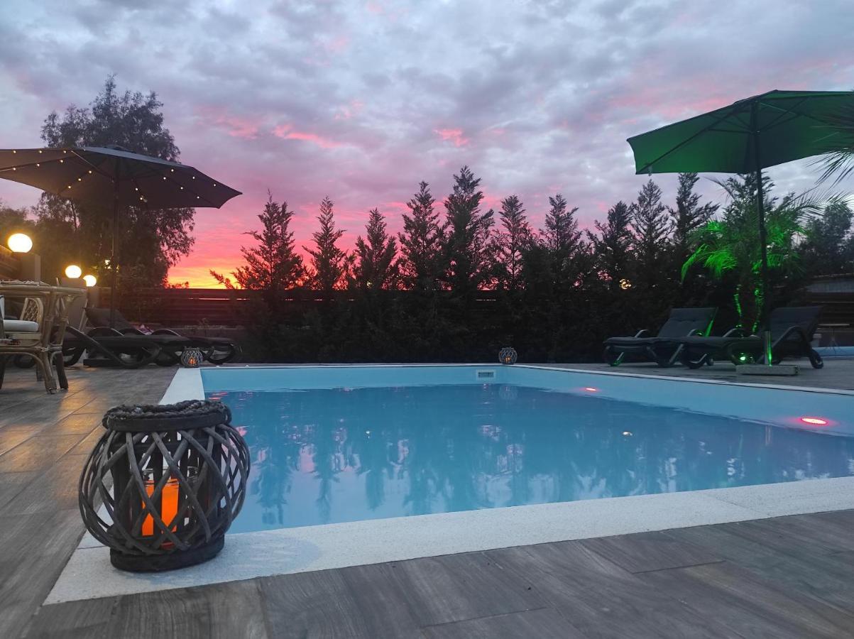 Maia Luxury Pool Villa 阿凡投 外观 照片